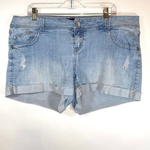 Torrid Shorts size 16